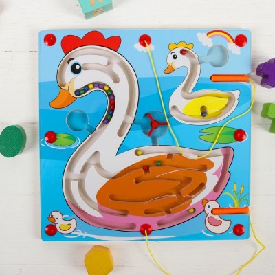 Labirint magnetic din lemn Swan
