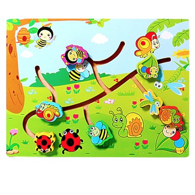 Puzzle labirint cu insecte 3D