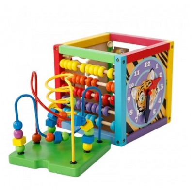 Cub lemn cu multiple activitati